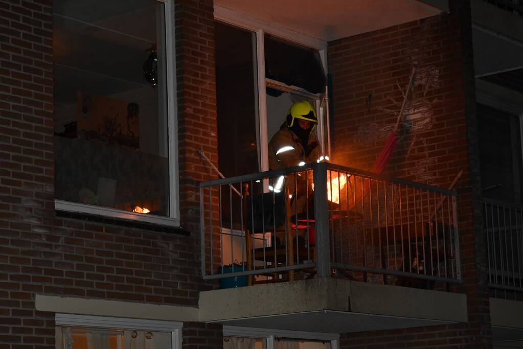 Frituurpan vliegt in brand