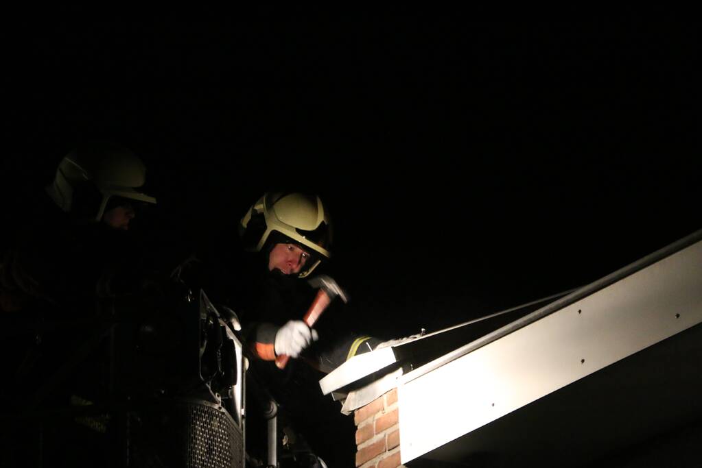 Dakrand los door harde wind