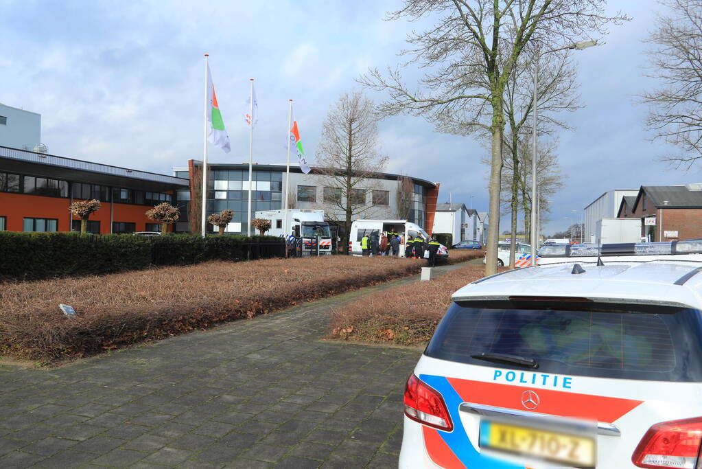 Integrale controle bij 10 autobedrijven op industrieterrein De Isselt