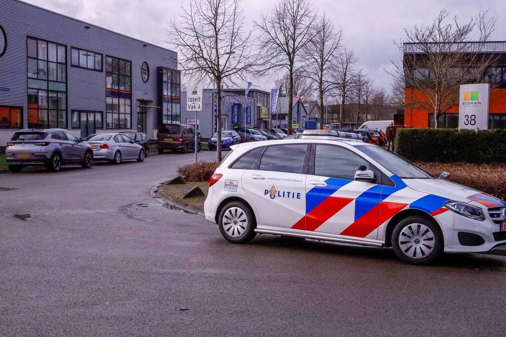 Integrale controle bij 10 autobedrijven op industrieterrein De Isselt