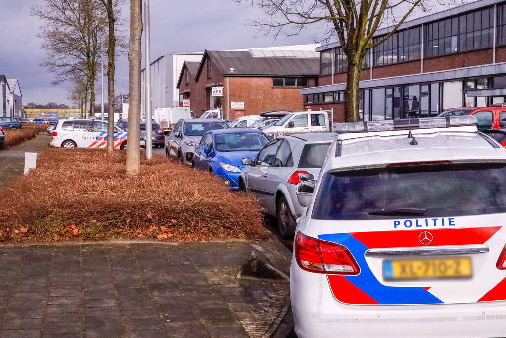 Integrale controle bij 10 autobedrijven op industrieterrein De Isselt
