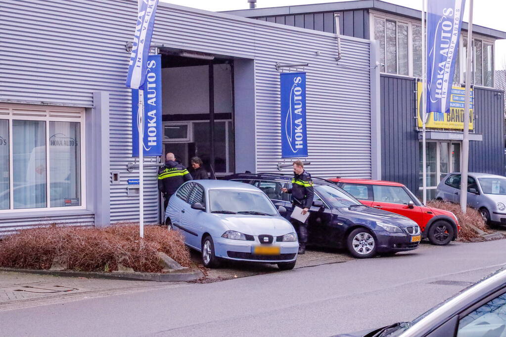 Integrale controle bij 10 autobedrijven op industrieterrein De Isselt