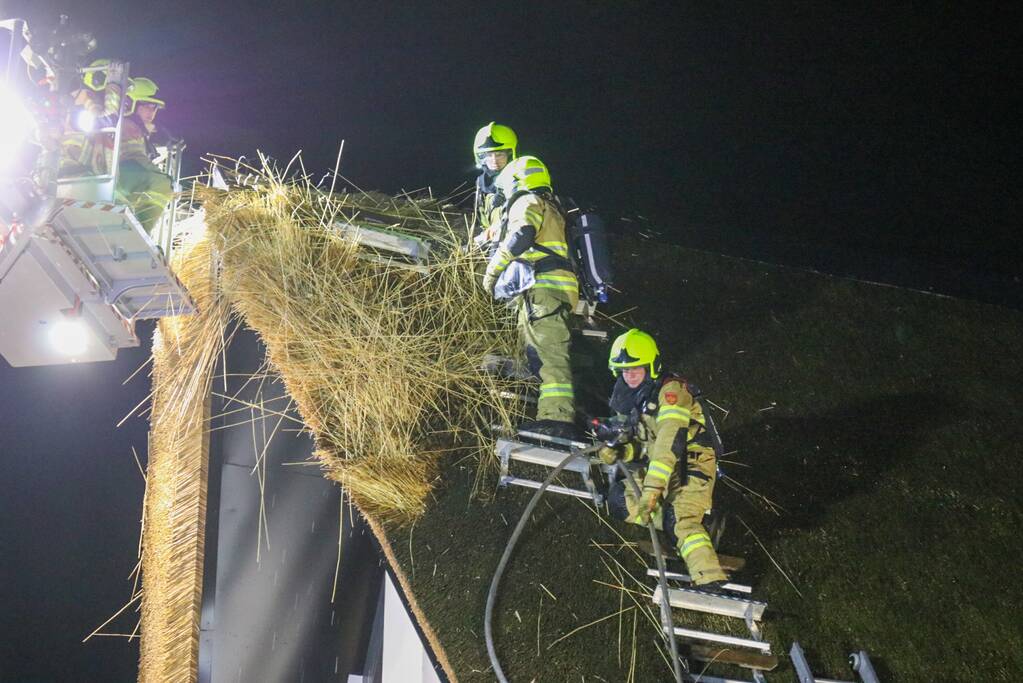 Brand in woning met rieten kap