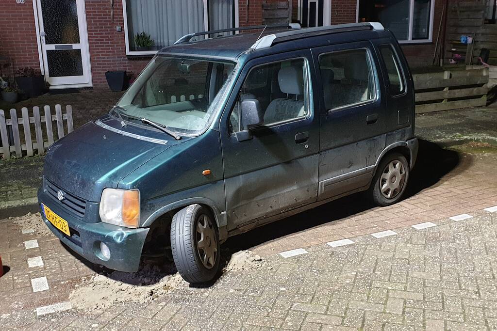 Olie in riool door kapotte auto