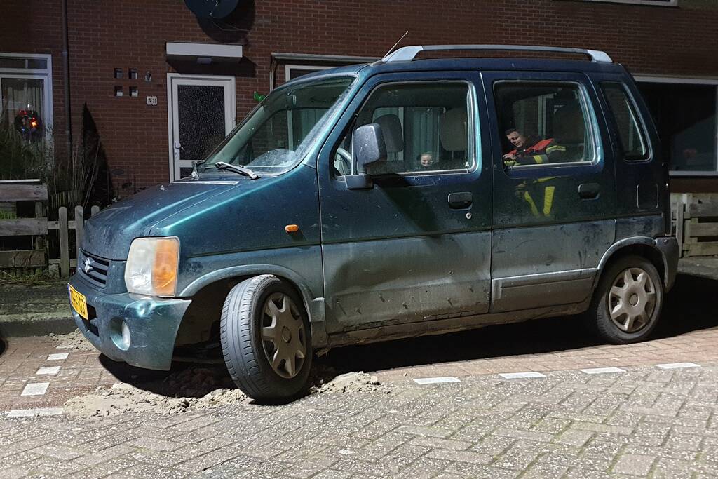 Olie in riool door kapotte auto