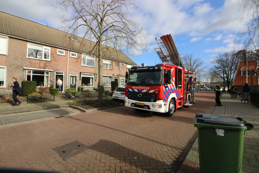 Bewoonster bij brand vast in woning