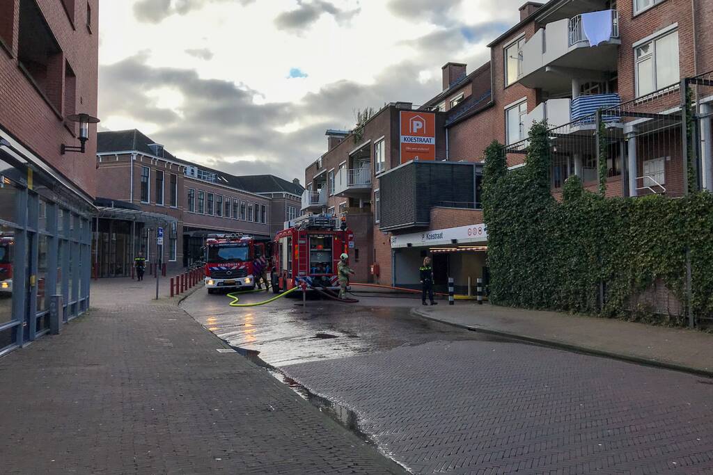 Autobrand in parkeergarage