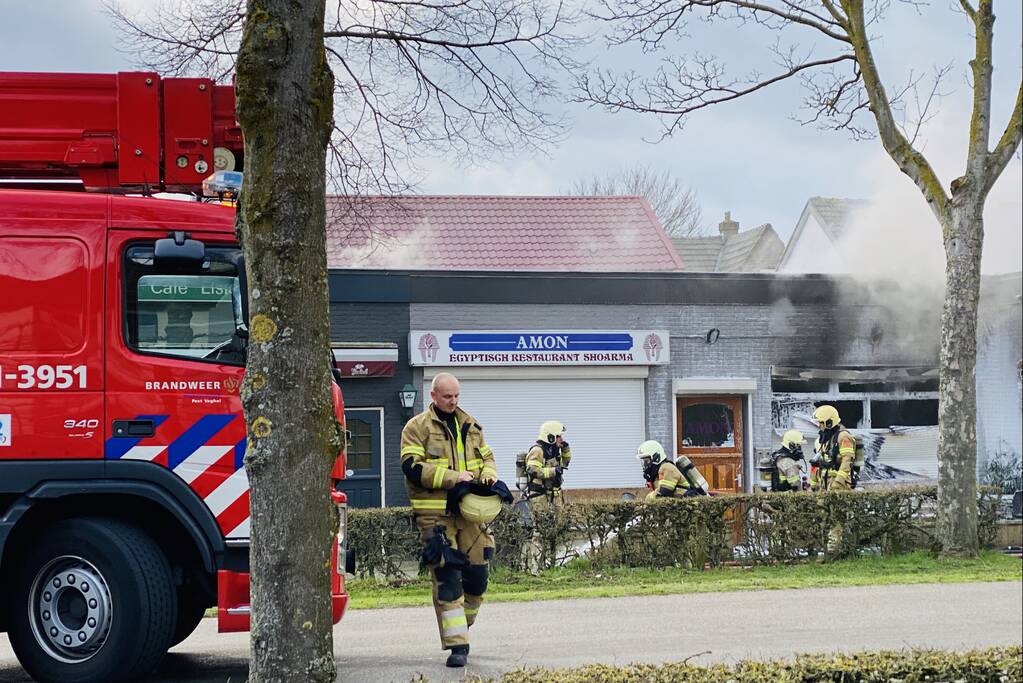 Uitslaande brand in Egyptisch shoarma-restaurant Amon
