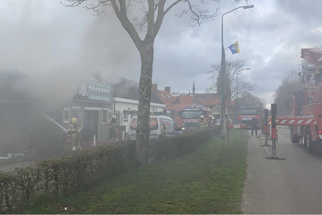 Uitslaande brand in Egyptisch shoarma-restaurant Amon