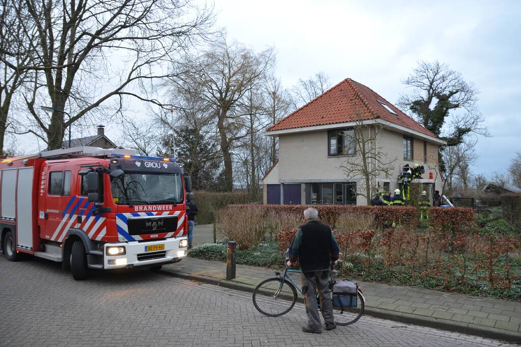 Brand op dak van erker na werkzaamheden