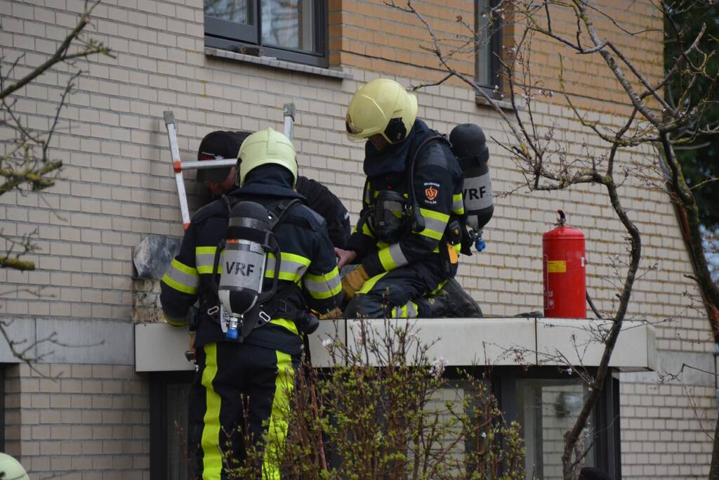 Brand op dak van erker na werkzaamheden