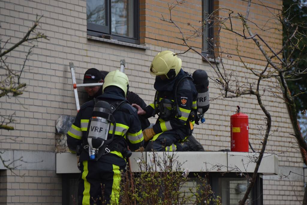 Brand op dak van erker na werkzaamheden