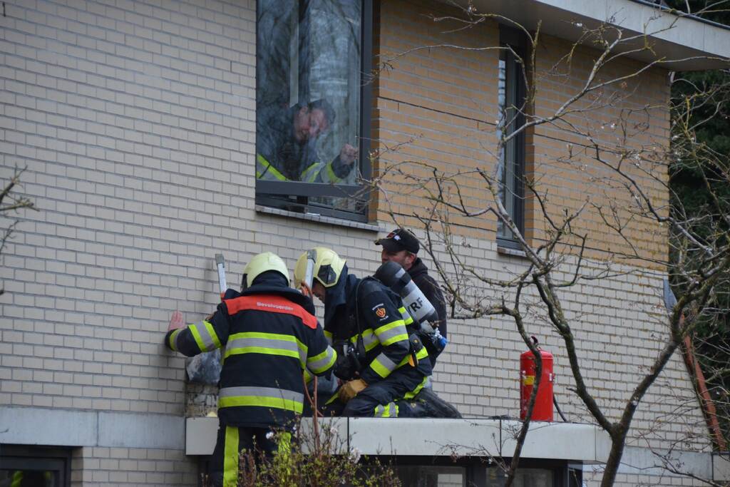 Brand op dak van erker na werkzaamheden