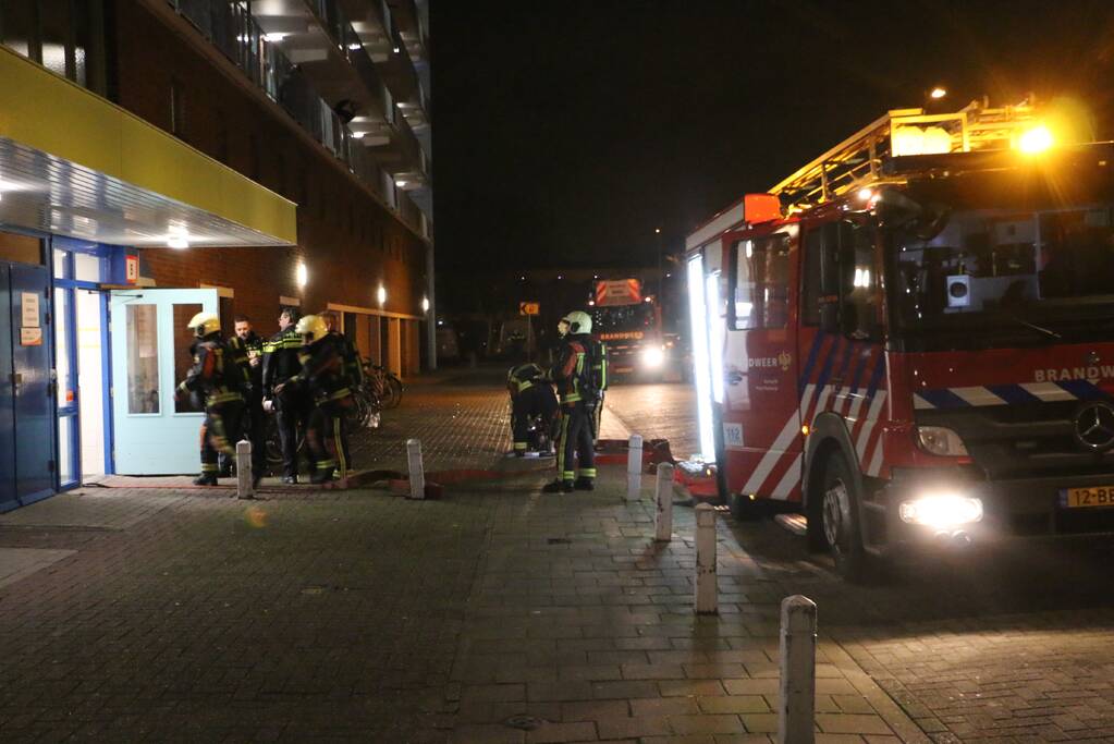 Gewonde bij uitslaande brand in flat