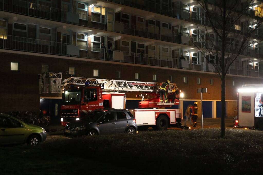 Gewonde bij uitslaande brand in flat