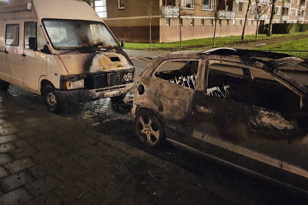 Auto verwoest door brand