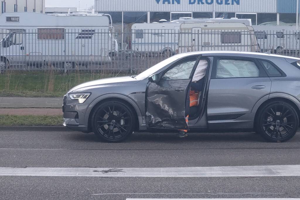 Auto flink beschadigd bij ongeval