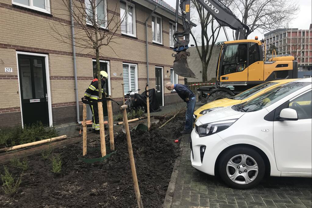 Gasleiding geraakt bij graafwerkzaamheden
