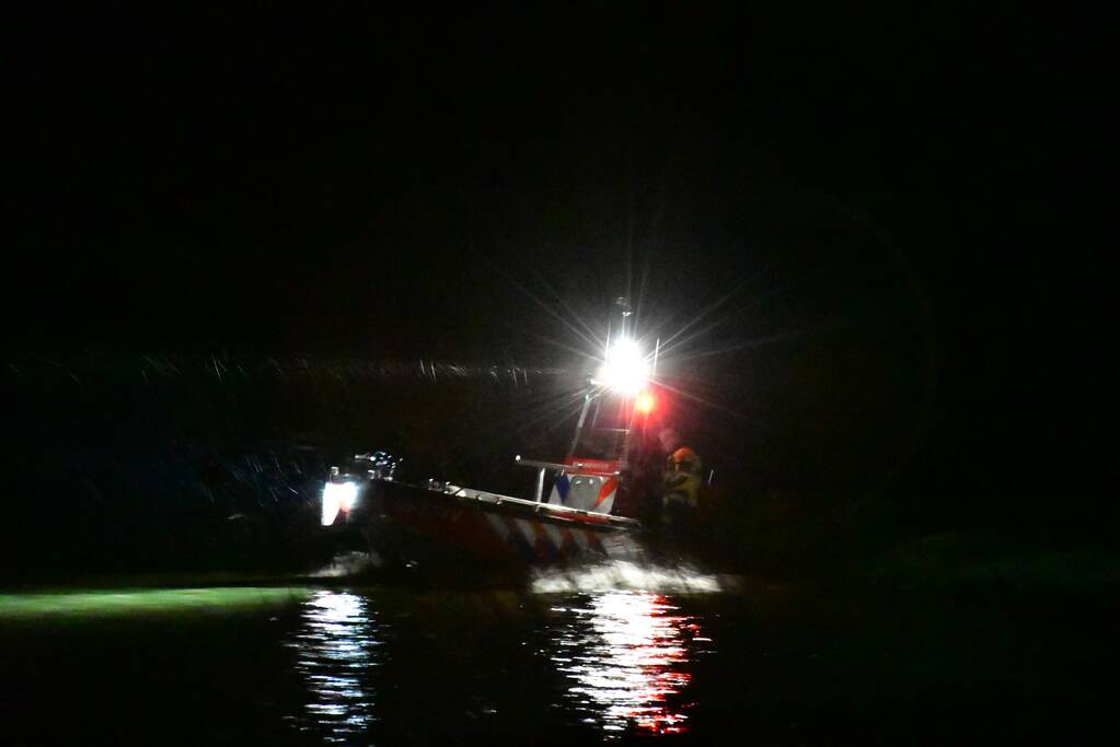 Plezierjacht met motorproblemen komt stil te liggen