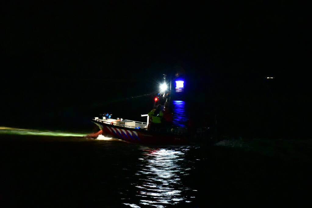 Plezierjacht met motorproblemen komt stil te liggen