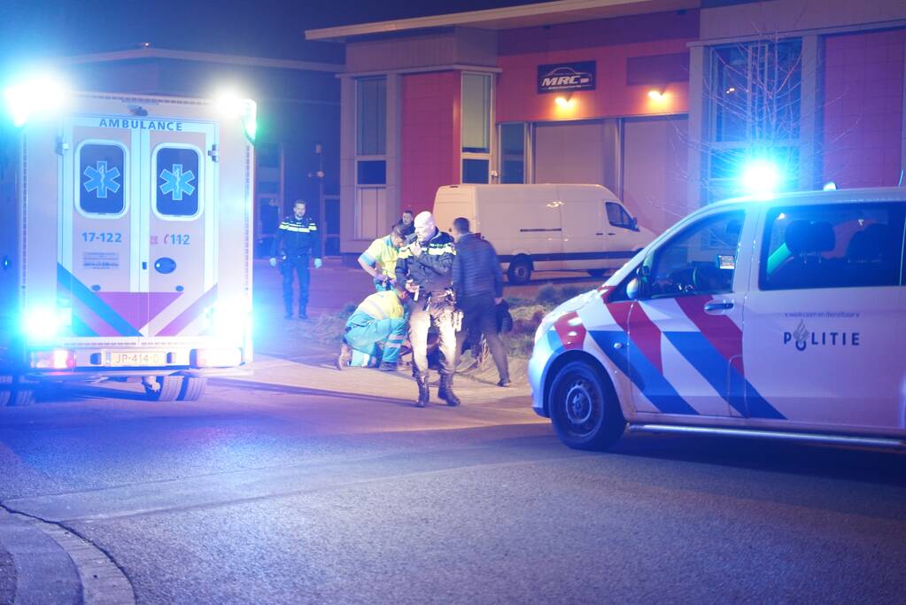 Man in been geschoten op parkeerplaats