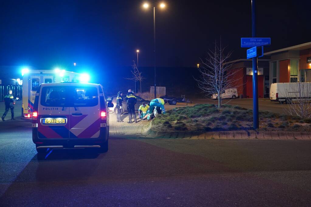 Man in been geschoten op parkeerplaats