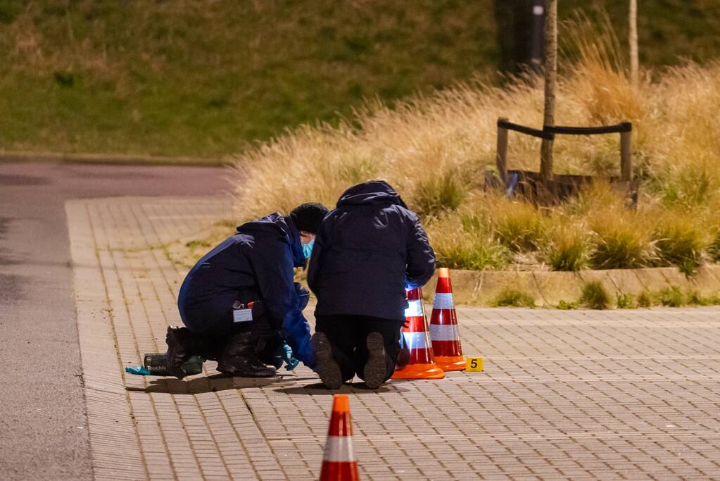 Man in been geschoten op parkeerplaats