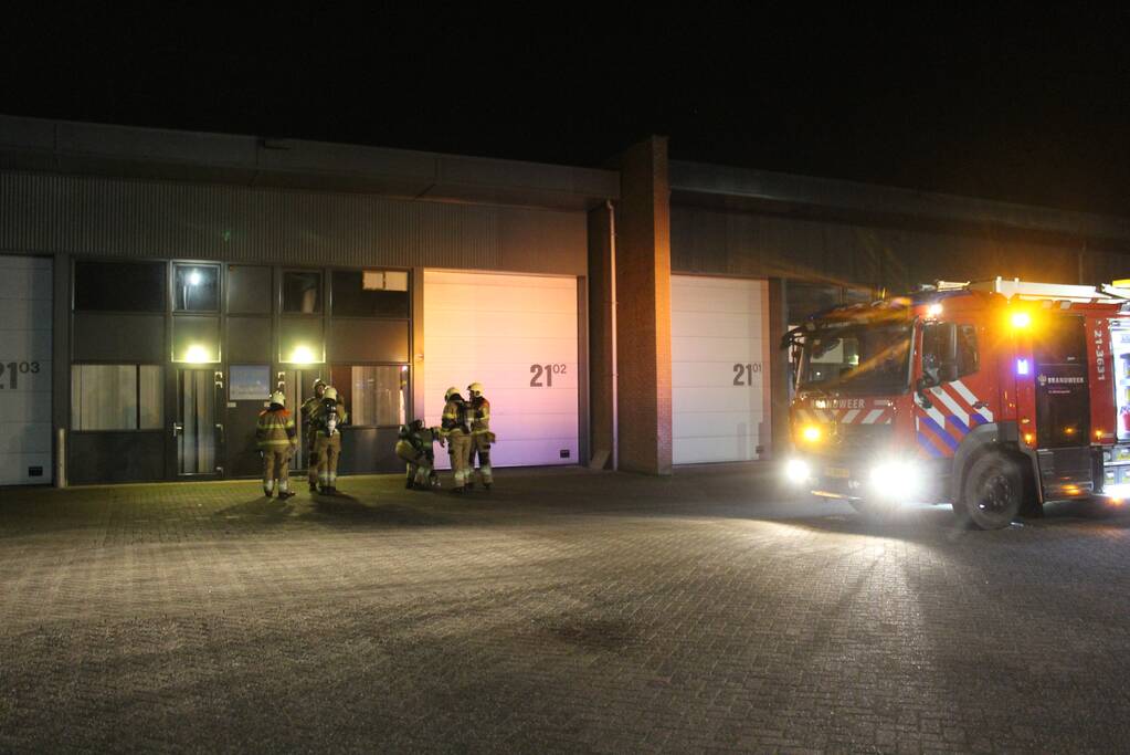 Bedrijf vol rook door brandende fietsaccu's