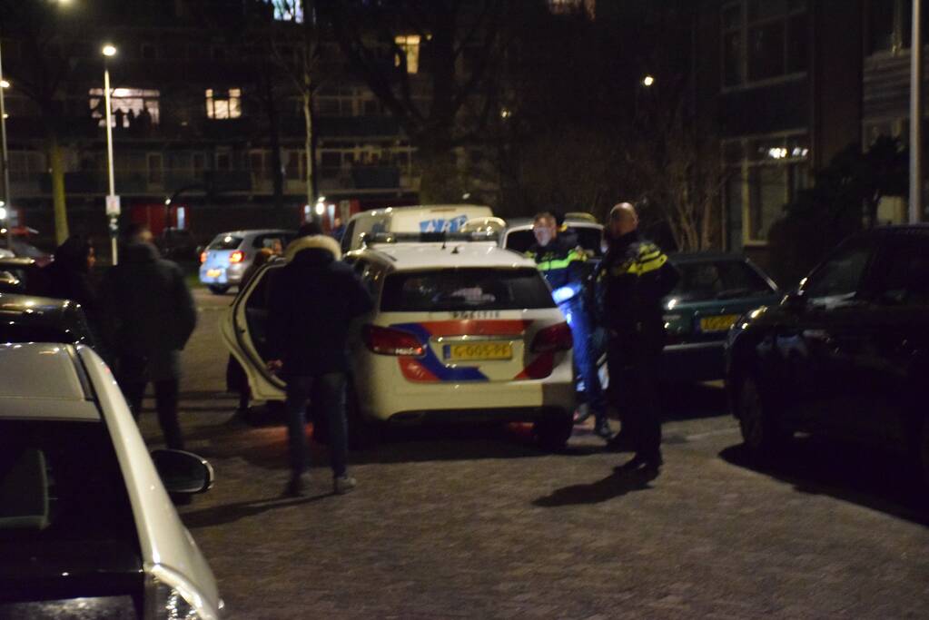 Één dode en drie gewonden bij steekpartij, verdachte aangehouden