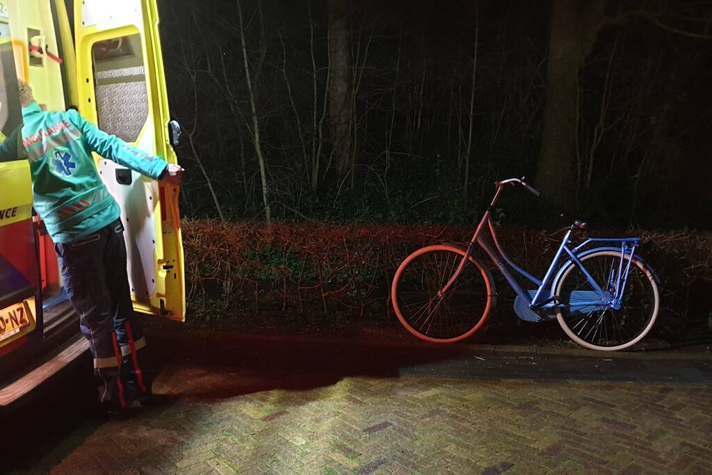 Persoon uit het water gered