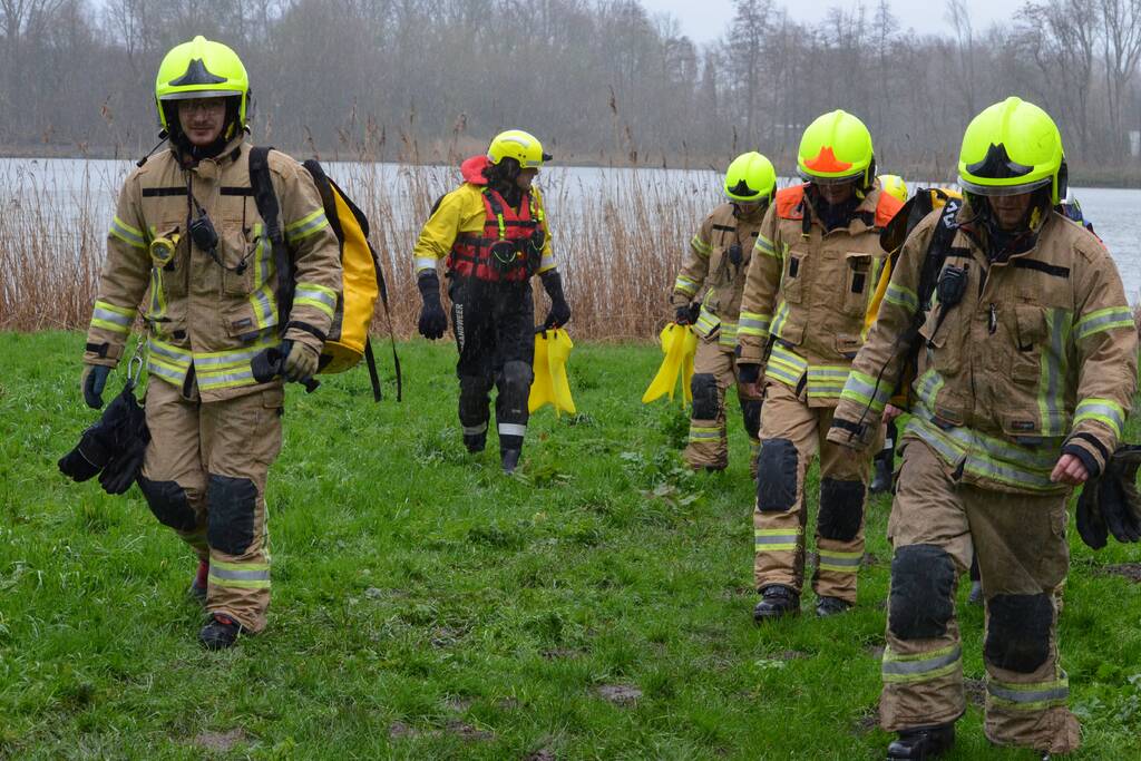 Zoektocht naar persoon te water