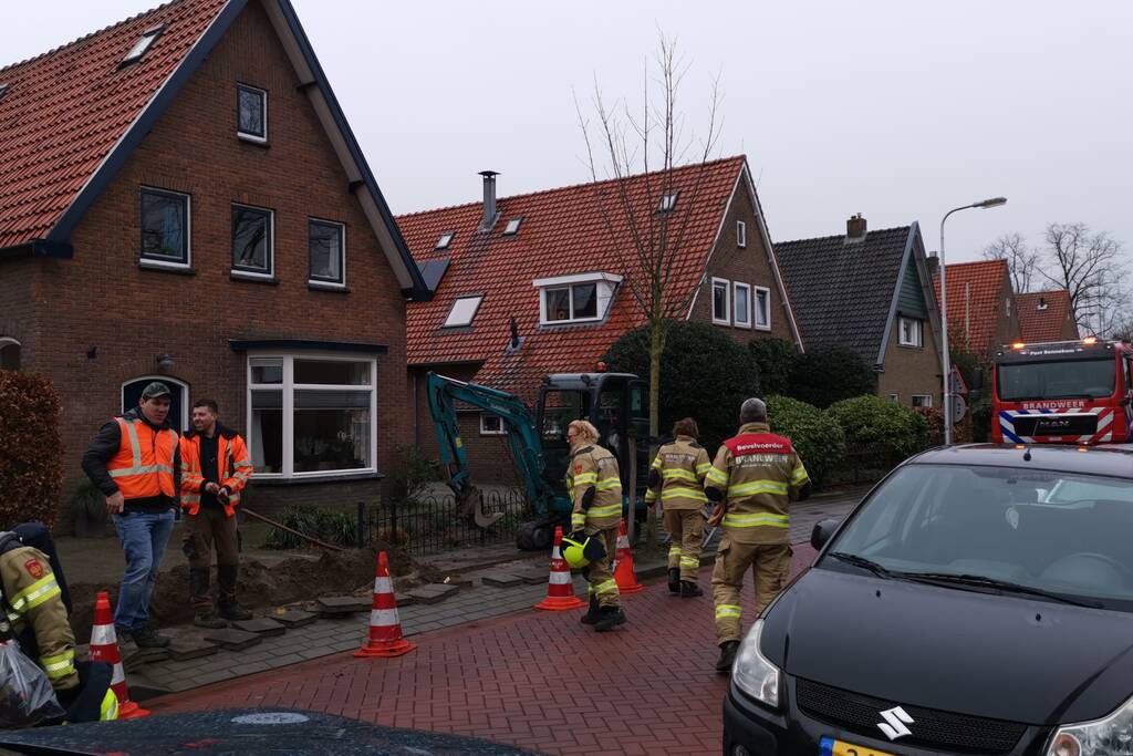 Gasleiding geraakt tijdens graafwerkzaamheden
