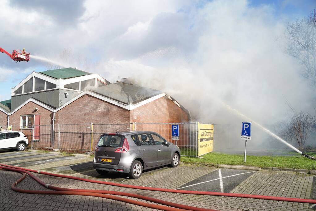 Uitslaande brand in slooppand