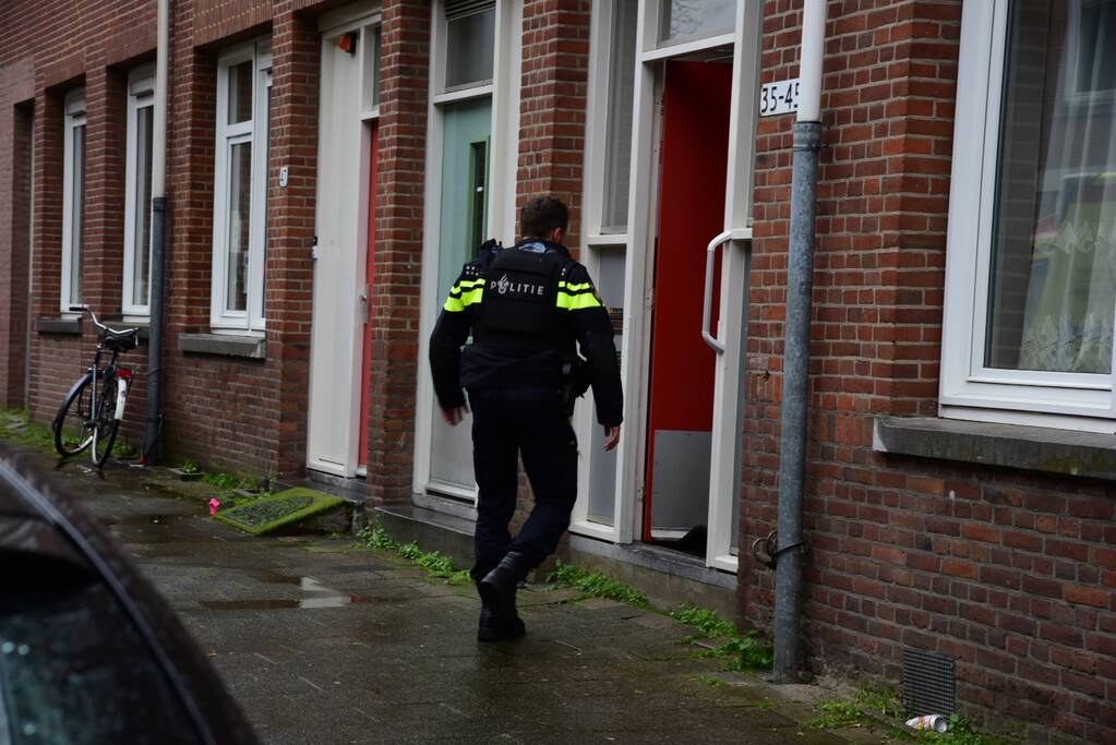 Man aangehouden na steekpartij in portiekflat