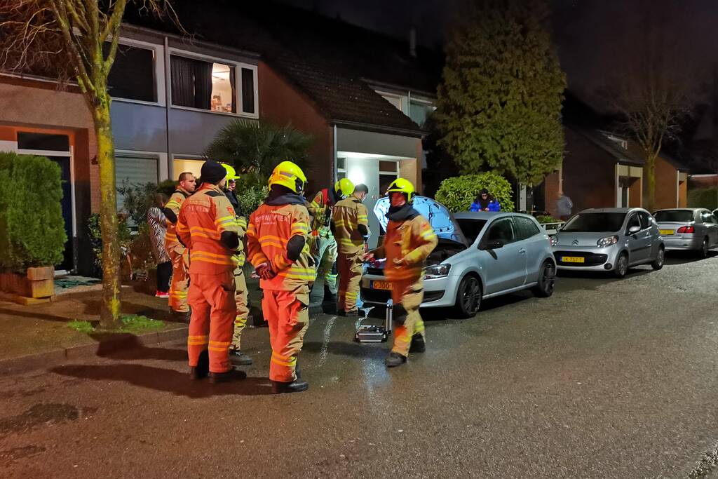 Autobrand snel onder controle