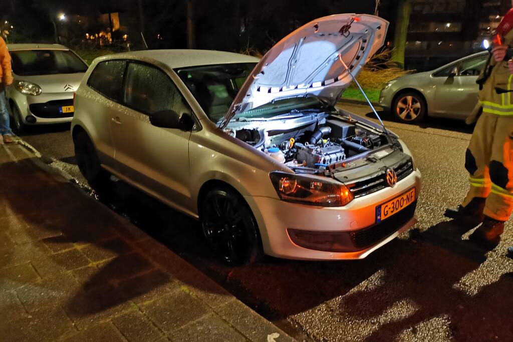 Autobrand snel onder controle