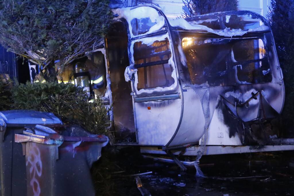 Brand verwoest caravan