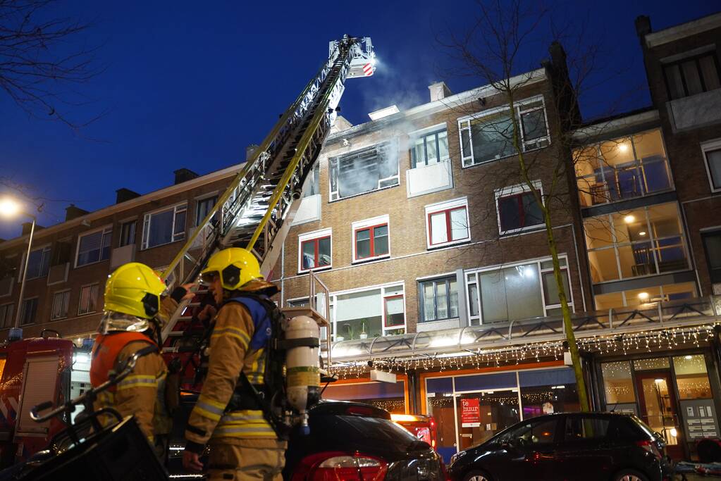 Uitslaande brand in appartement