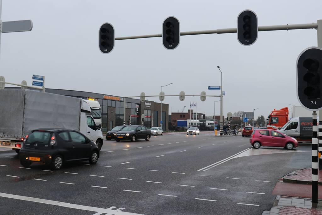 Chaos en een ongeval na uitgevallen stoplichten