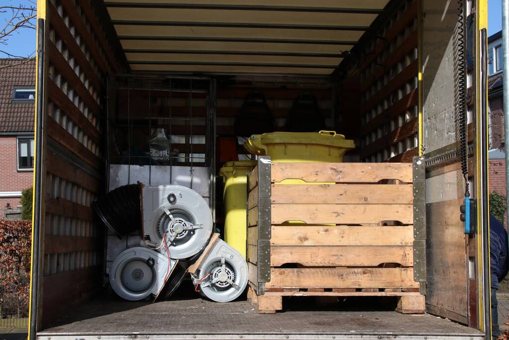 Aanhoudingen bij aangetroffen hennepkwekerijen