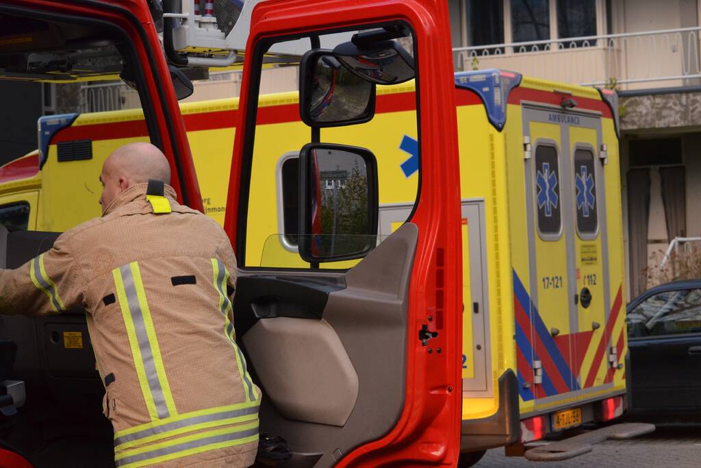Man overleden bij steekpartij in woning