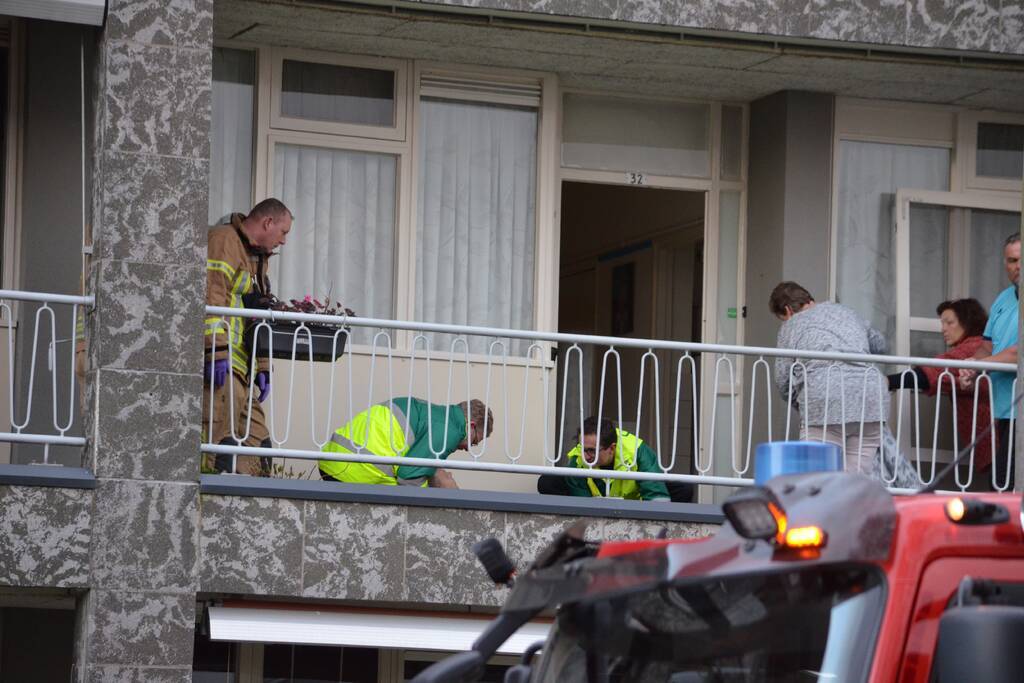 Man overleden bij steekpartij in woning
