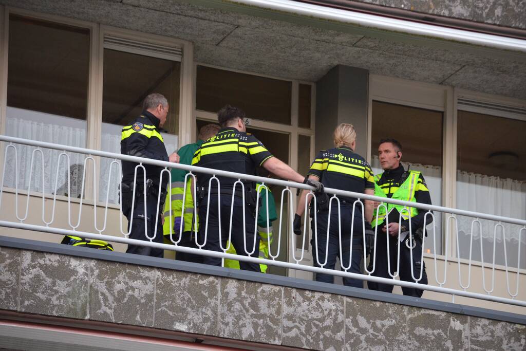 Man overleden bij steekpartij in woning