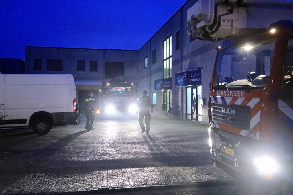 Visgroothandel vol rook na brand in koelcel