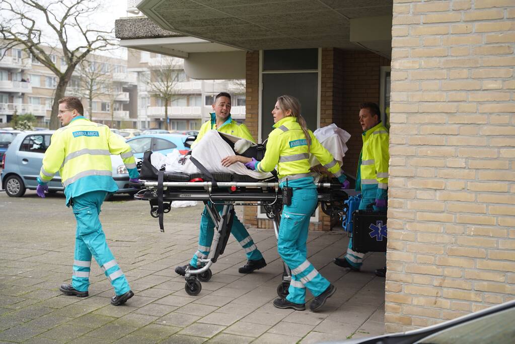 Vrouw uit woning gered bij uitslaande brand in Oosterflank