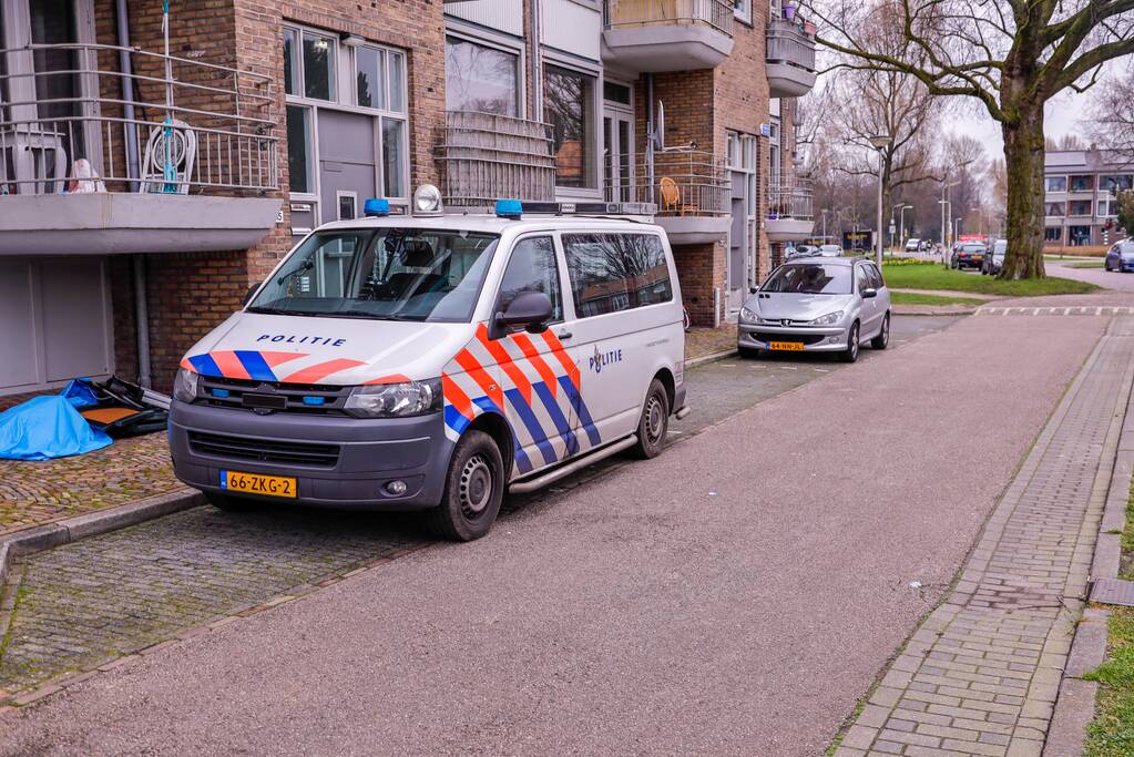 Man gewond na val in woning in Soesterkwartier