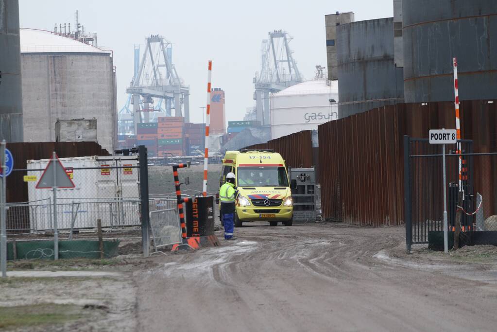 Gewonde bij bedrijfsongeval HES tank terminal