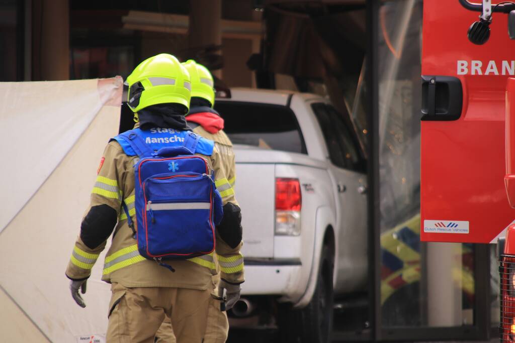 Pick-up wagen ramt pui gemeentehuis