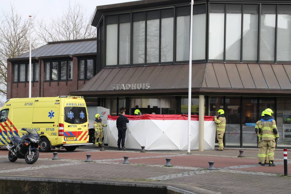 Pick-up wagen ramt pui gemeentehuis