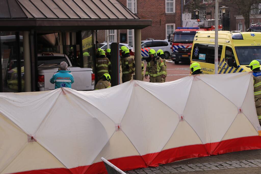 Pick-up wagen ramt pui gemeentehuis